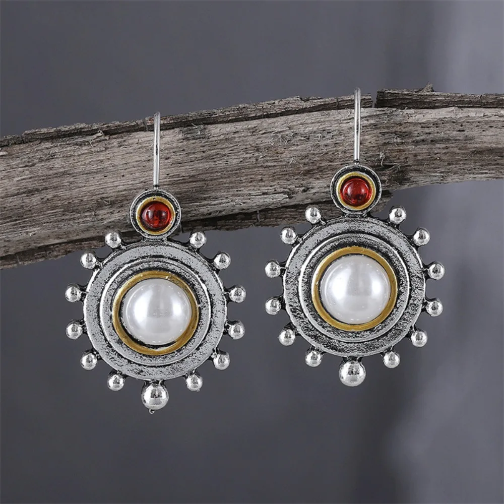 New Vintage Round Pearl Disc Earrings Temperament Classical Middle Ancient Style Earrings Palace Vintage Women\'s Earrings Women