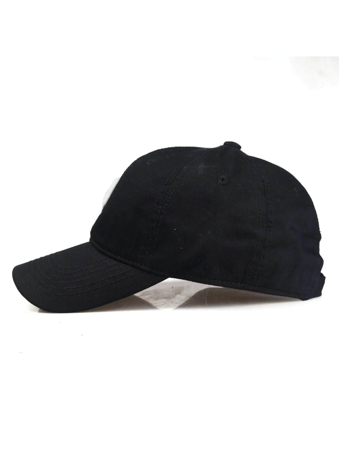 Simple Men Smiley Leather Label Baseball Cap Adjustable Curved Brim Peaked Hat Sun Protection Cap For All Seasons Outdoor Use