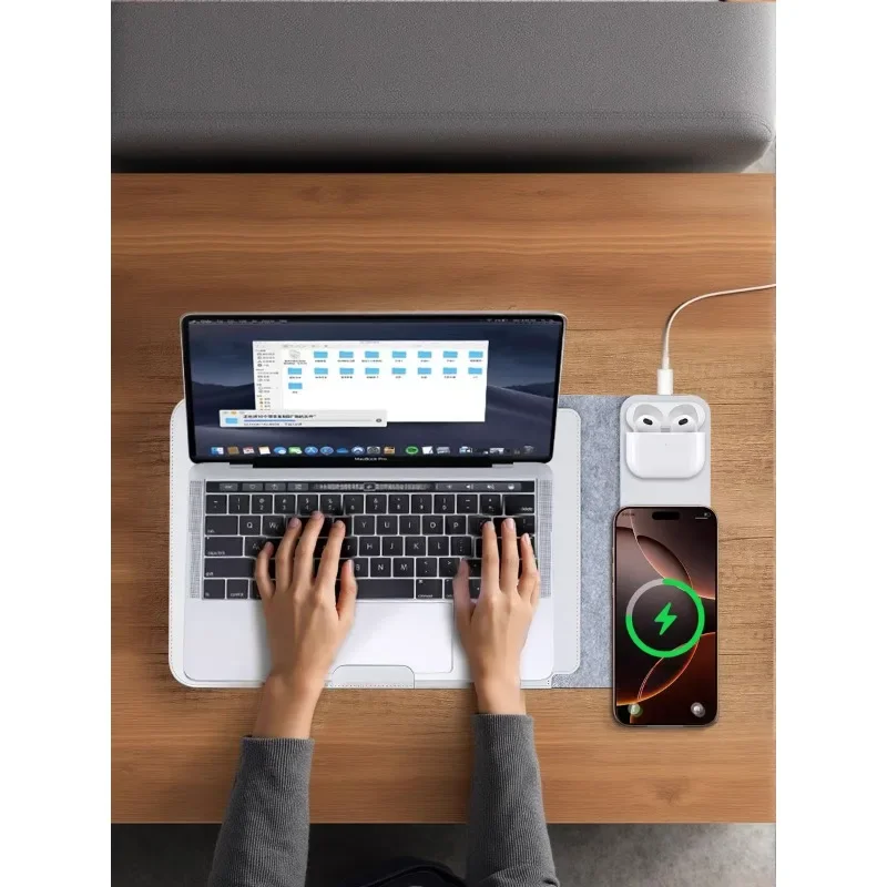 

Mouse Pad Multifunctional Three-in-one Mobile 15W Magnetic Wireless Charging Laptop Stand Computer Package Cellphone Charger