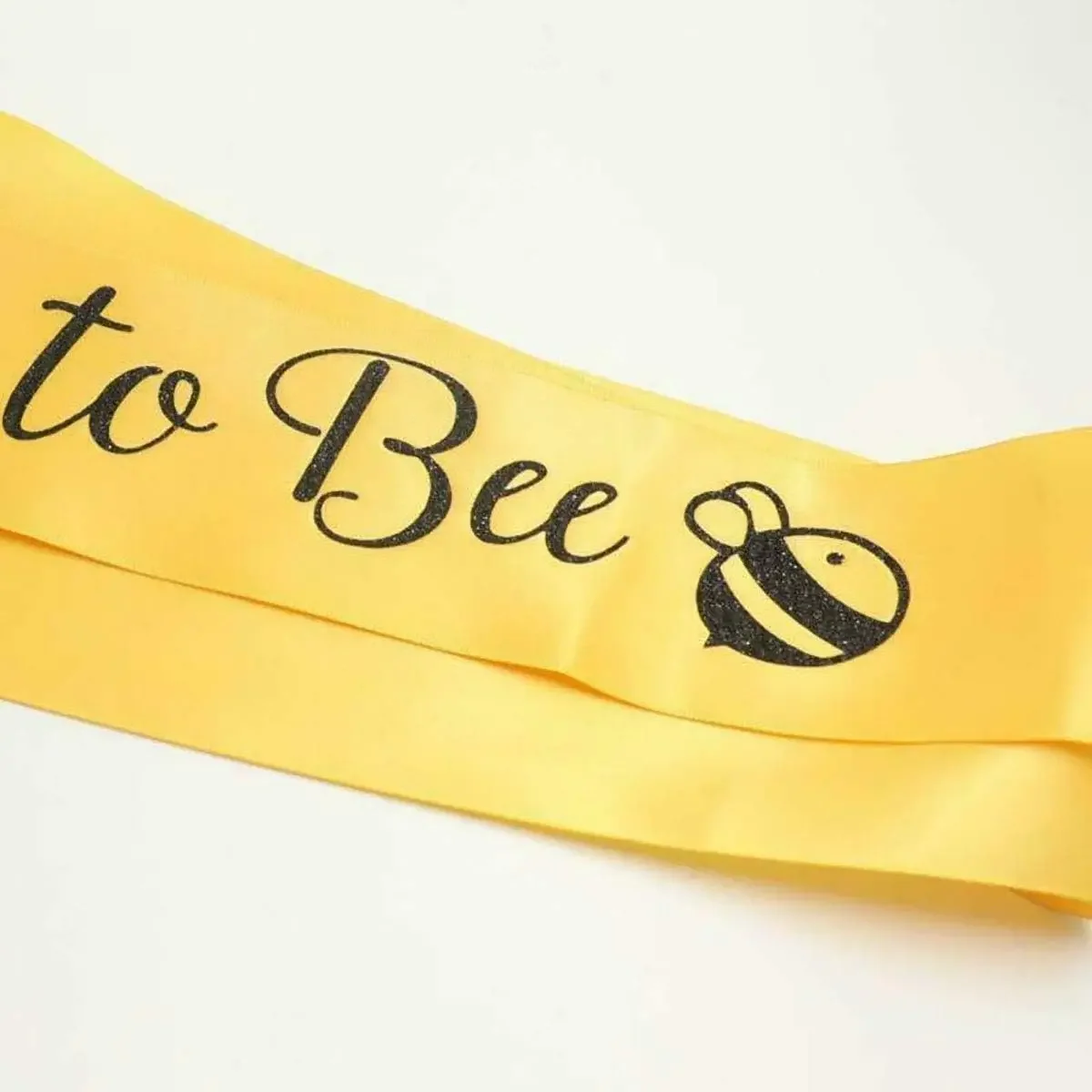 Baby Shower Party Gender Reveal Sash for Mom to Bee & Dad to Bee Badge New Dad Party Gifts Welcome Baby Sash Baby Shower Decor