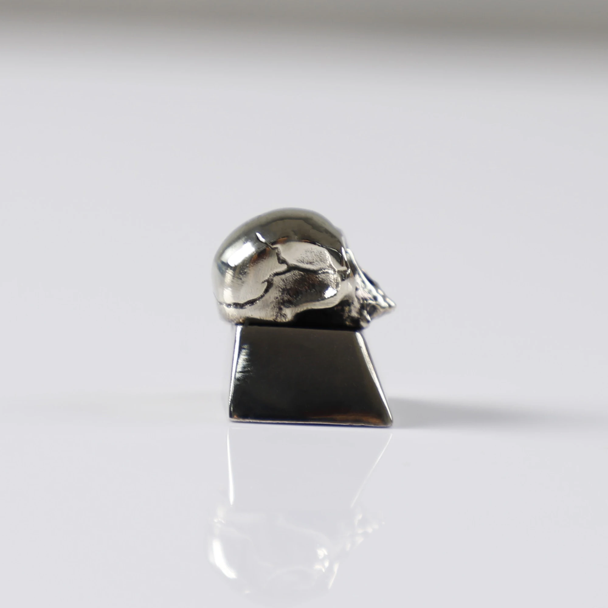 ESC Key 1pcs stereoscopic Pure Copper keycaps Skull Handmade Artisans Metal Key Caps for Mechanical Keyboard