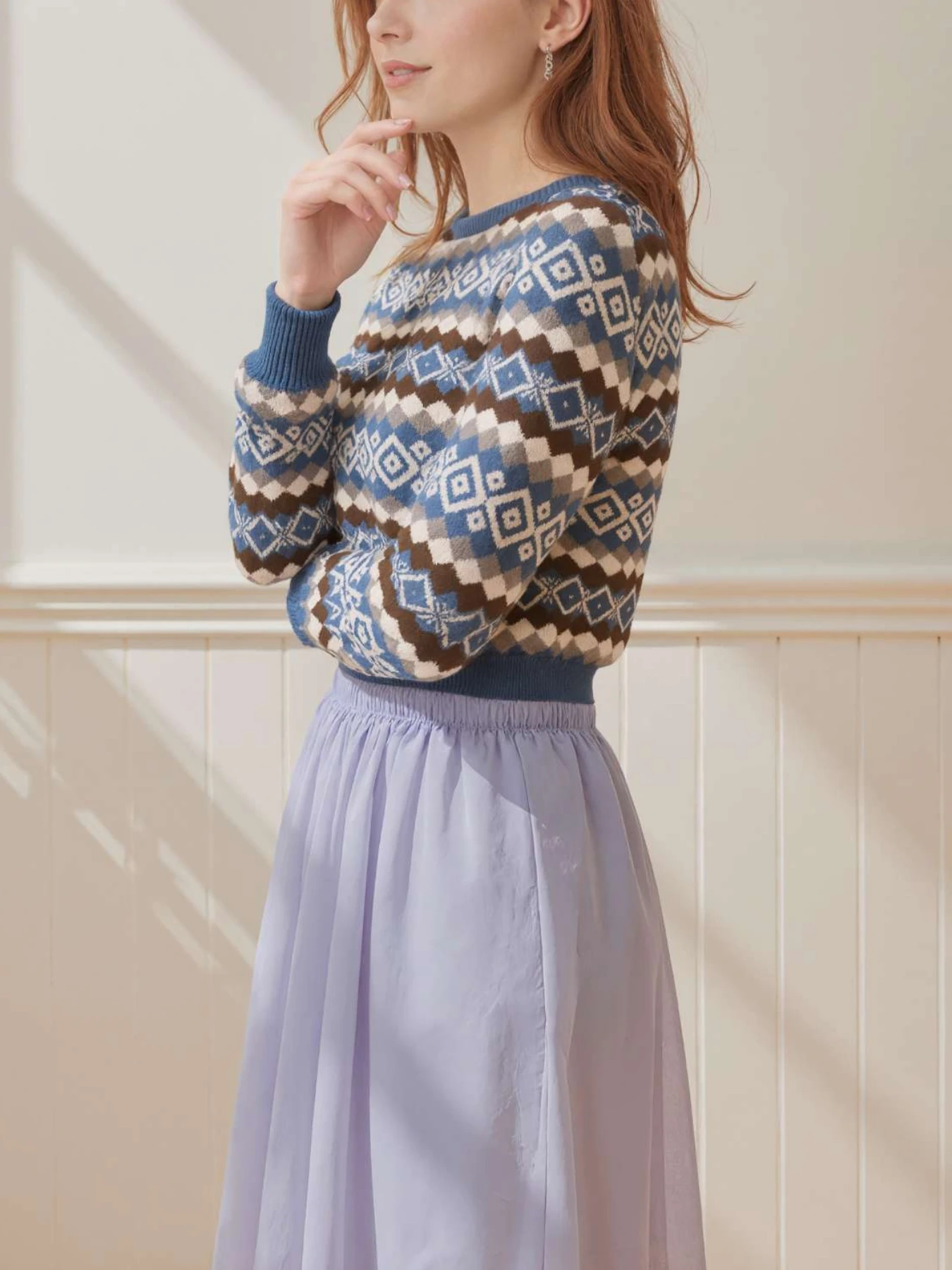 

Осенние и зимние свитера для женщин, свитера с геометрическим узором, элегантный и стильный трикотаж, дизайнерские нишевые индивидуальные топы для женщин, повседневная одежда для поездок на работу