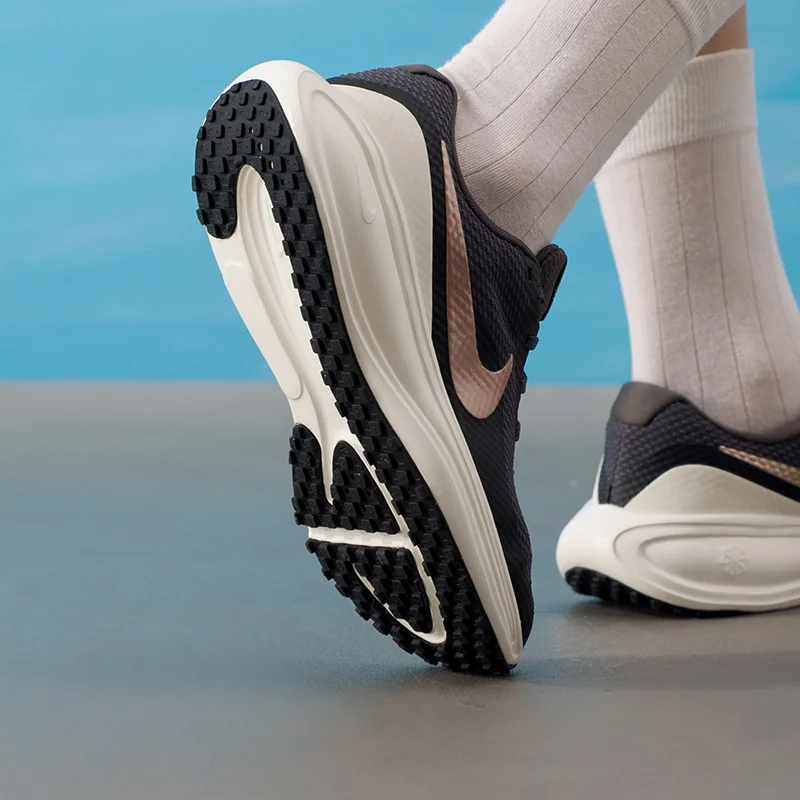 Nike Women's Shoes Original Li - Lightweight Road Running Shoes 评论和价格