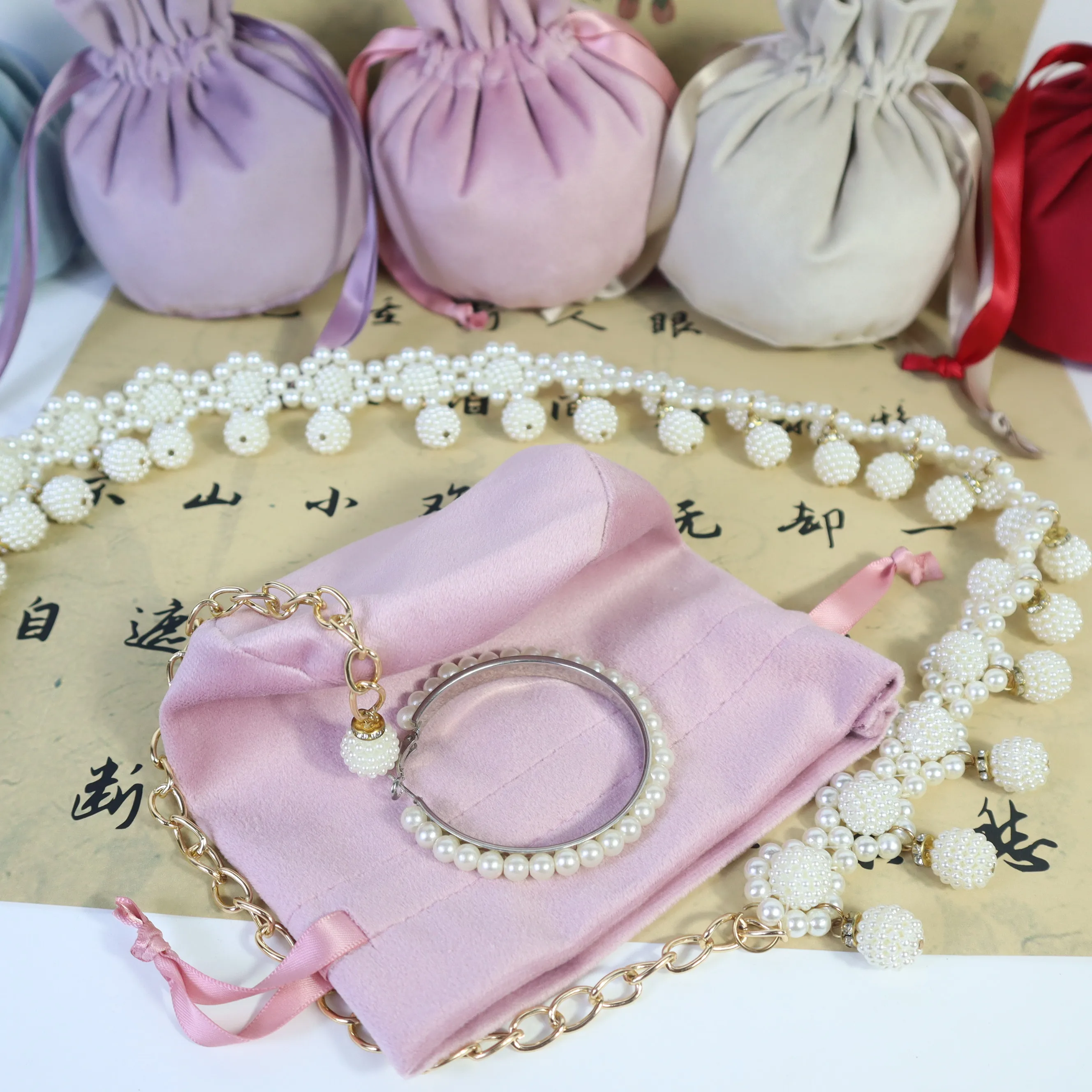 2026 new 10×13cm 2pcs gift velvet Drawstring bags jewelry small items storage pouches holiday party custom logo size