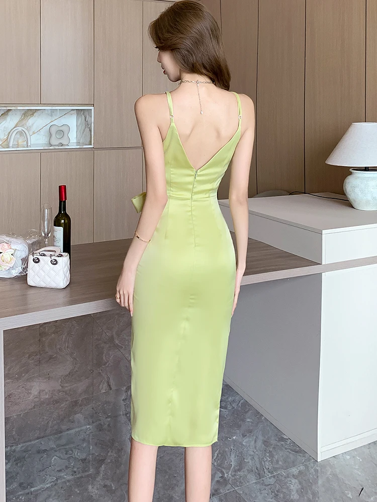 Vestido Midi verde elegante con lazo para mujer, vestido Sexy ajustado con cuello en V, vestido de noche de fiesta de moda coreana, 2024