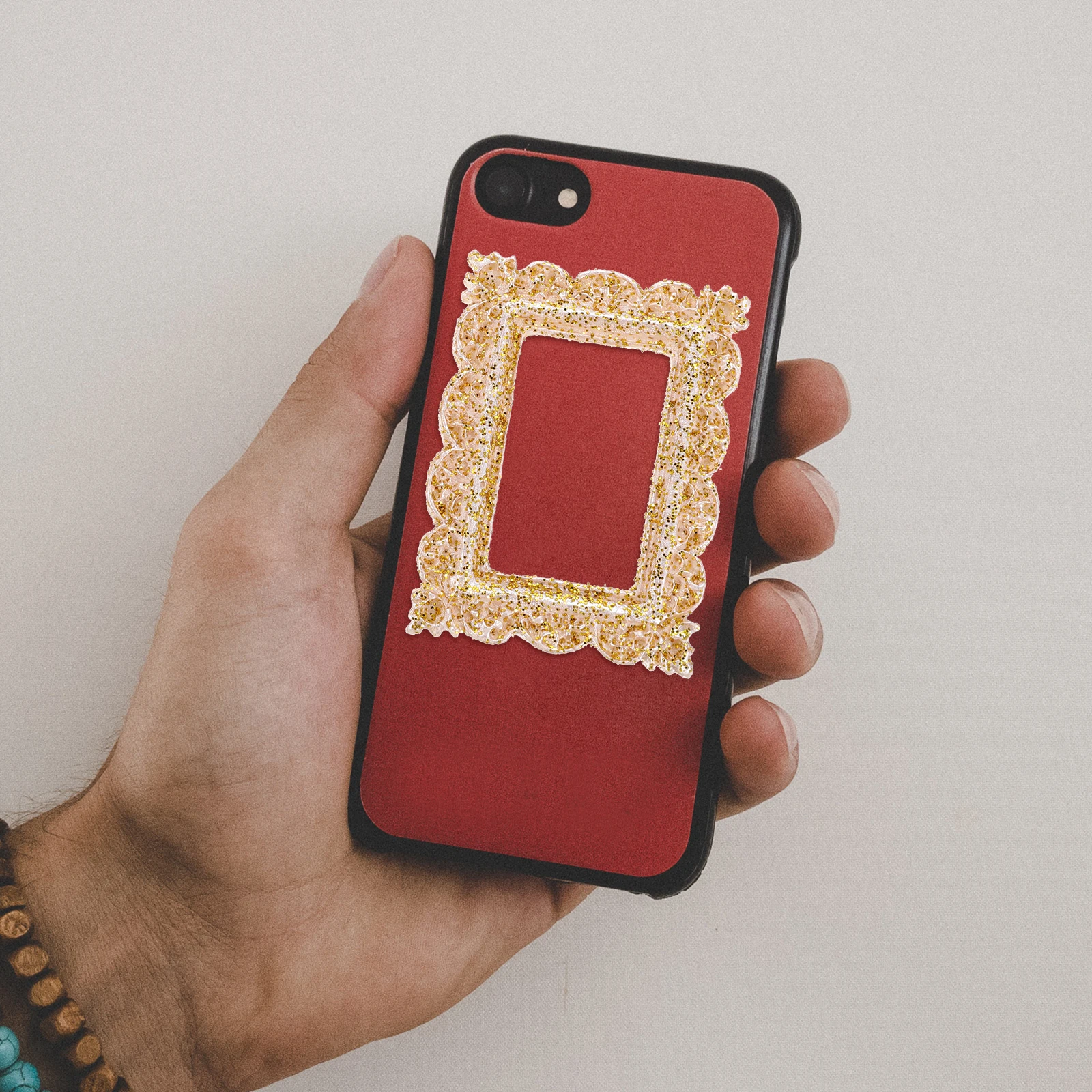 

10 Pcs Mini Photo Frame Accessories Vintage Hollow Frames Gold Picture Ornaments Retro Style Resin Material DIY Craft Supplies