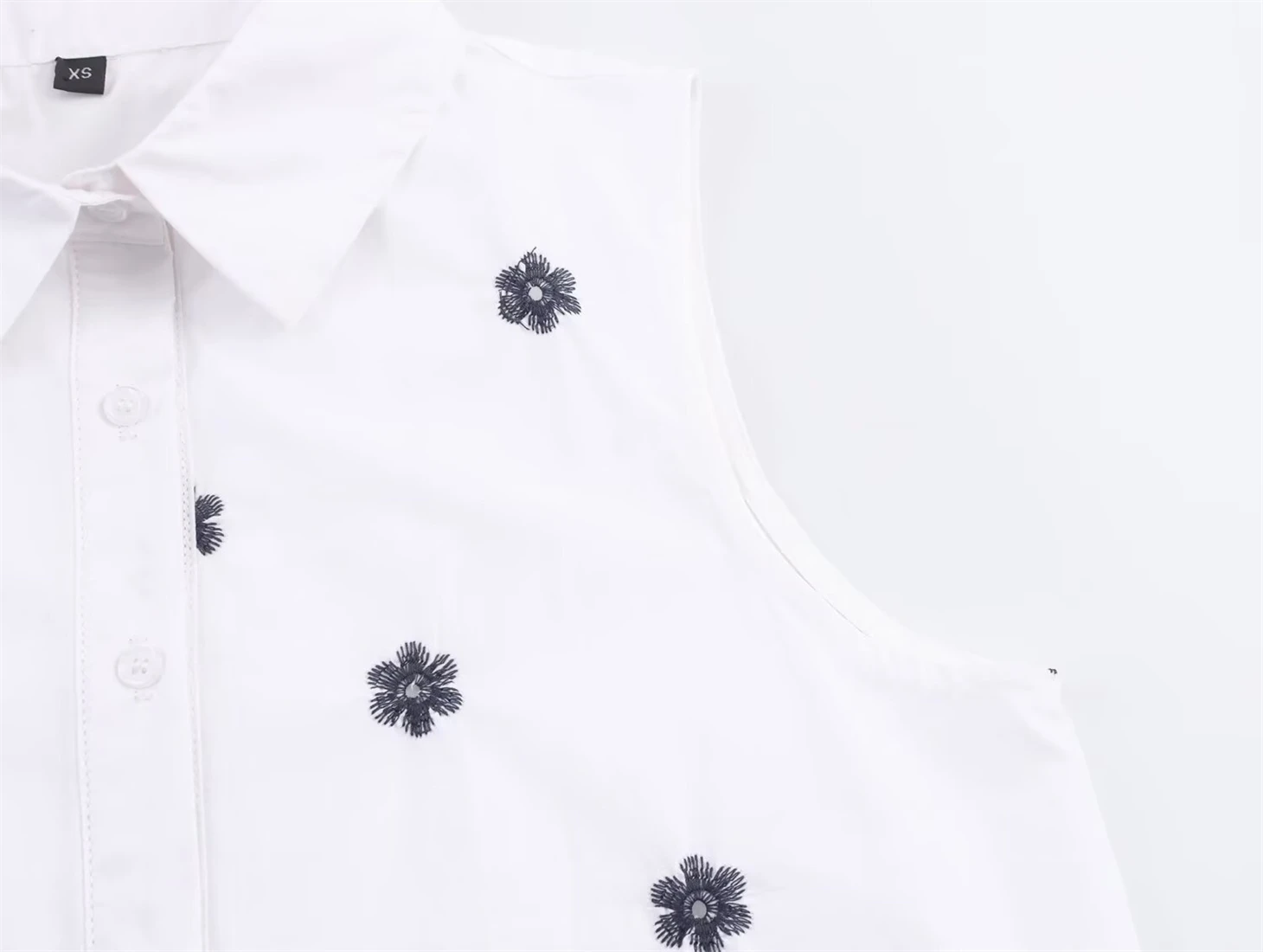 قميص نسائي أنيق بياقة مطرزة بدون أكمام، قميص جديد حلو وشبابي، قميص كاجوال عصري للنساء