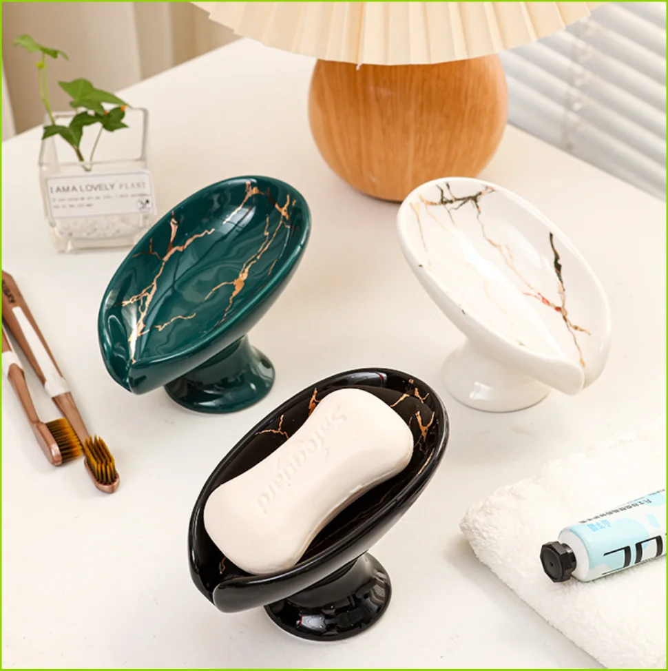 1PC Portasapone per doccia in pelle ceramica Forniture per il bagno e la cucina Scatola a forma di foglia Piatto portaoggetti con foro guida per l'acqua