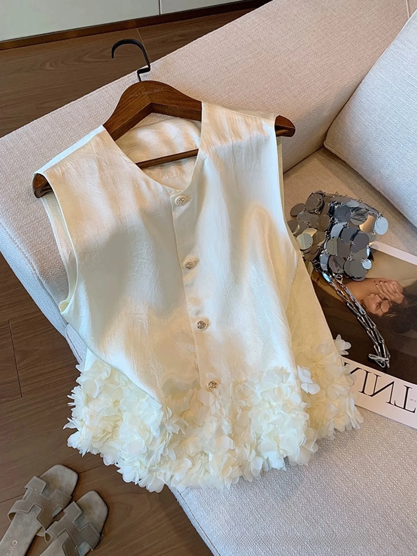 

Летний женский топ Ele Svel Faion 2025 Poetic Lin, корейский жилет прямого кроя с 3D цветочным дизайном