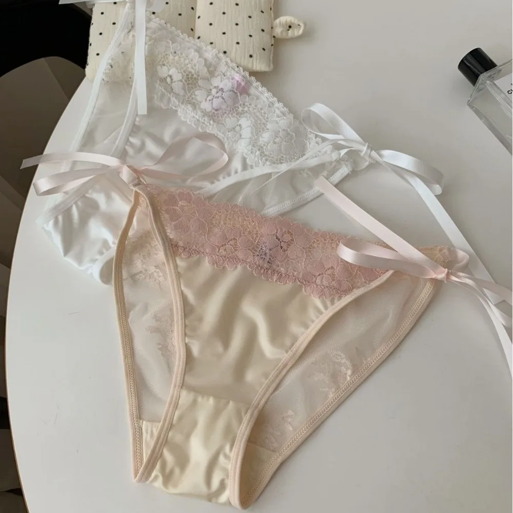 Culottes en dentelle sans couture à motif floral, taille mi-haute en maille, slips en satin de soie, culottes transparentes à lacets pour femme