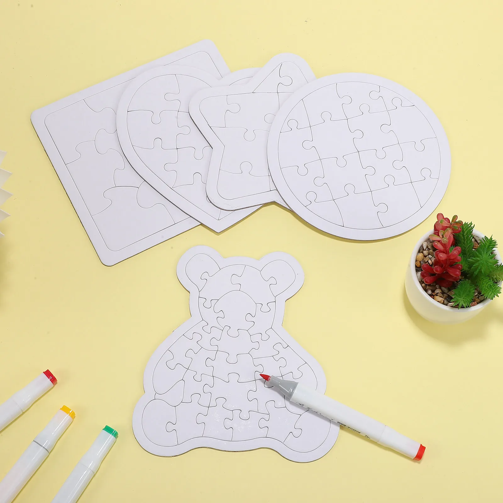 

5Pcs Coloring Puzzles Blank Jigsaw Paper Puzzle Pieces Bear Square Round Pentagram Heart Shaped for Painting Drawing DIY