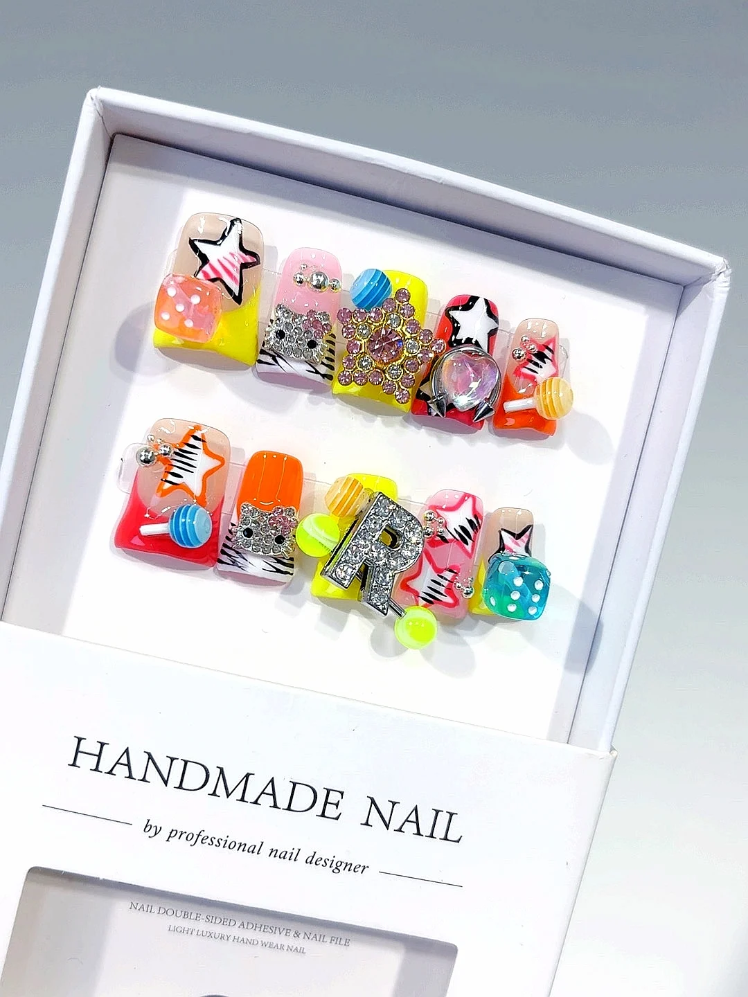 

Rainbow Y2K Dice Lollipop Rhinestone Star Letter R Short Square Press on Nails（L256）