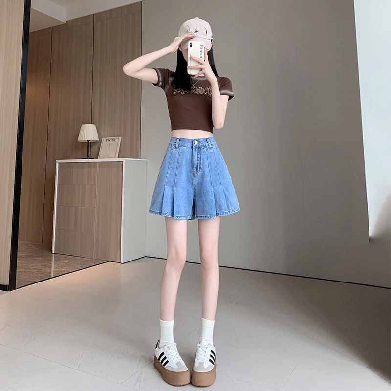 L-6XL حجم كبير الدنيم السراويل للنساء صيف 2025 السماء الزرقاء أو الأزرق اللون واسعة الساق فضفاضة مطوي شورتات جينز صغيرة النساء الجينز