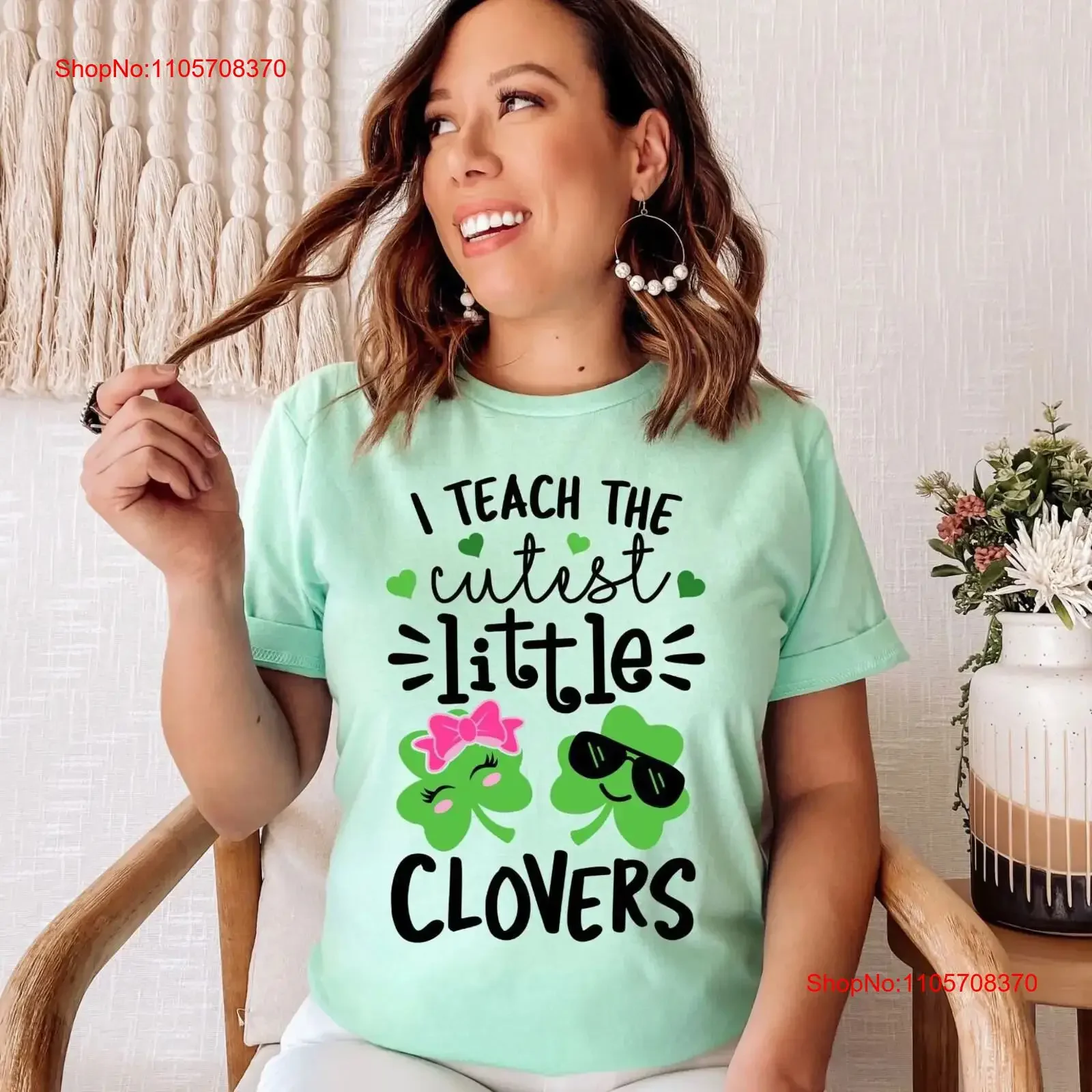 I Teach the Cutest Little Clovers Teacher St Patricks Day T Shirt Green Field Trip for Teachers vintage Washed graphic Slightly