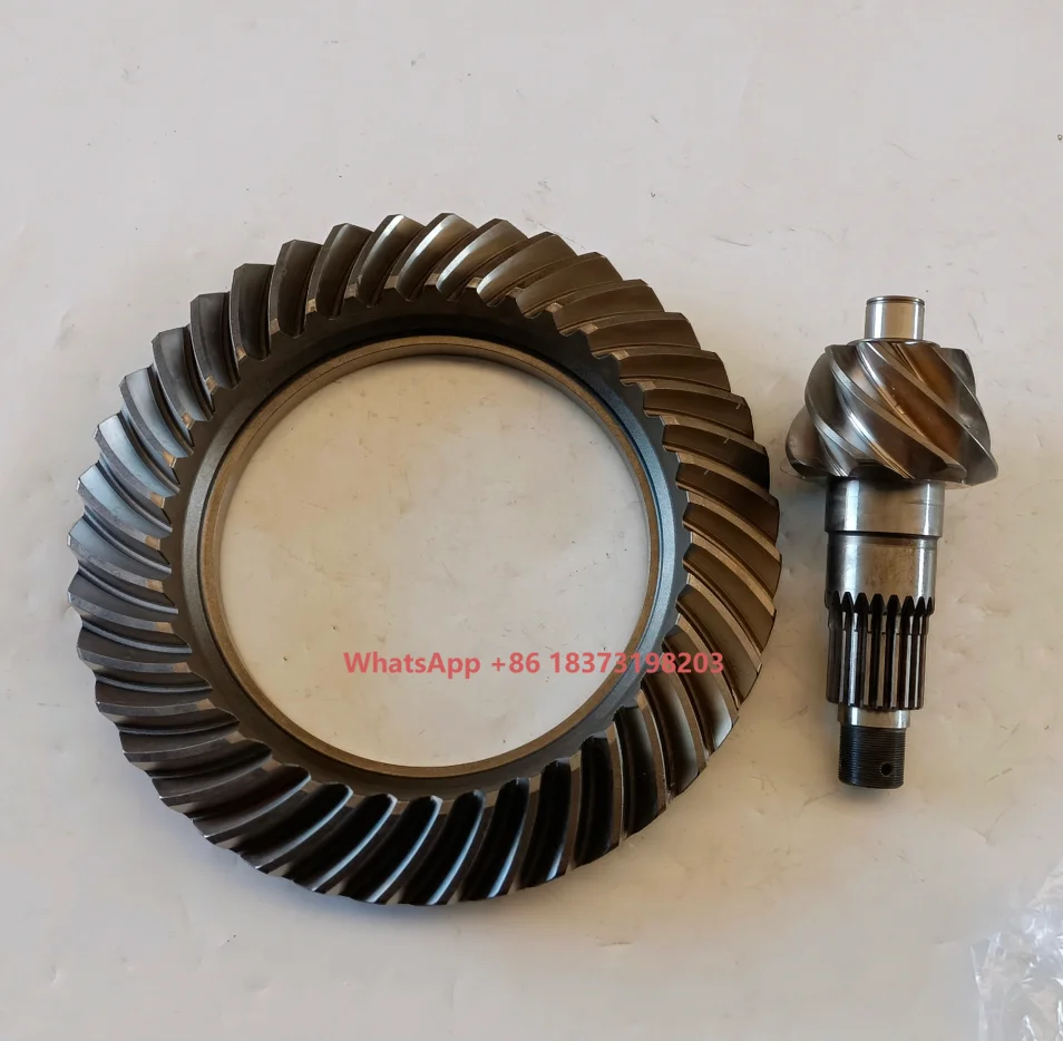 

HIGER Bus Differential Repair Parts Hypoid Gear 11.5 Tons Ratio 8/39 Differential Ring and Pinion Gear Set