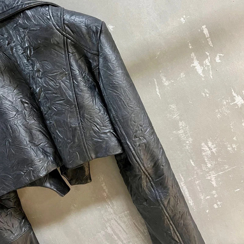 Chaqueta corta de piel de cabra para mujer, abrigo de cintura alta con textura arrugada importada, ropa recortada de cuero Real, a la moda, novedad de 2024