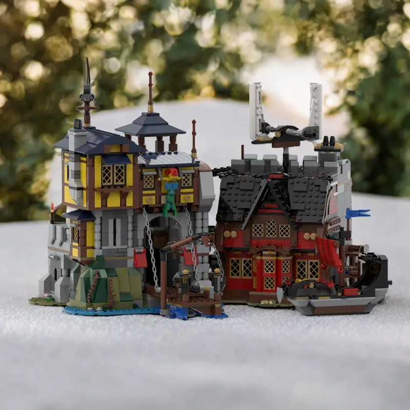 

2284PCSMOC Порт замка Русалка и пиратская таверна Строительные блоки Изысканные детали Семейное развлечение Название вашего загадочной путешествия