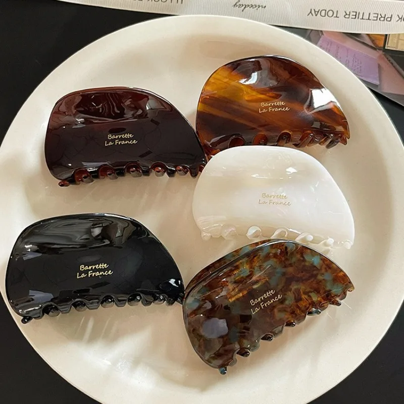 

YHJ NEW French Retro Brown Hair Claw Classic Acetate Claw Clips Autumn Trendy Crab Hair Clips Hair Accessories for Women Girls