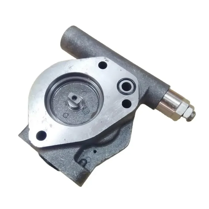 704-24-24420 Hydraulic Pilot Gear Pump Charge Pump Excavator Replacement Spare Parts for S6D102E Engine PC200-6 PC210-6