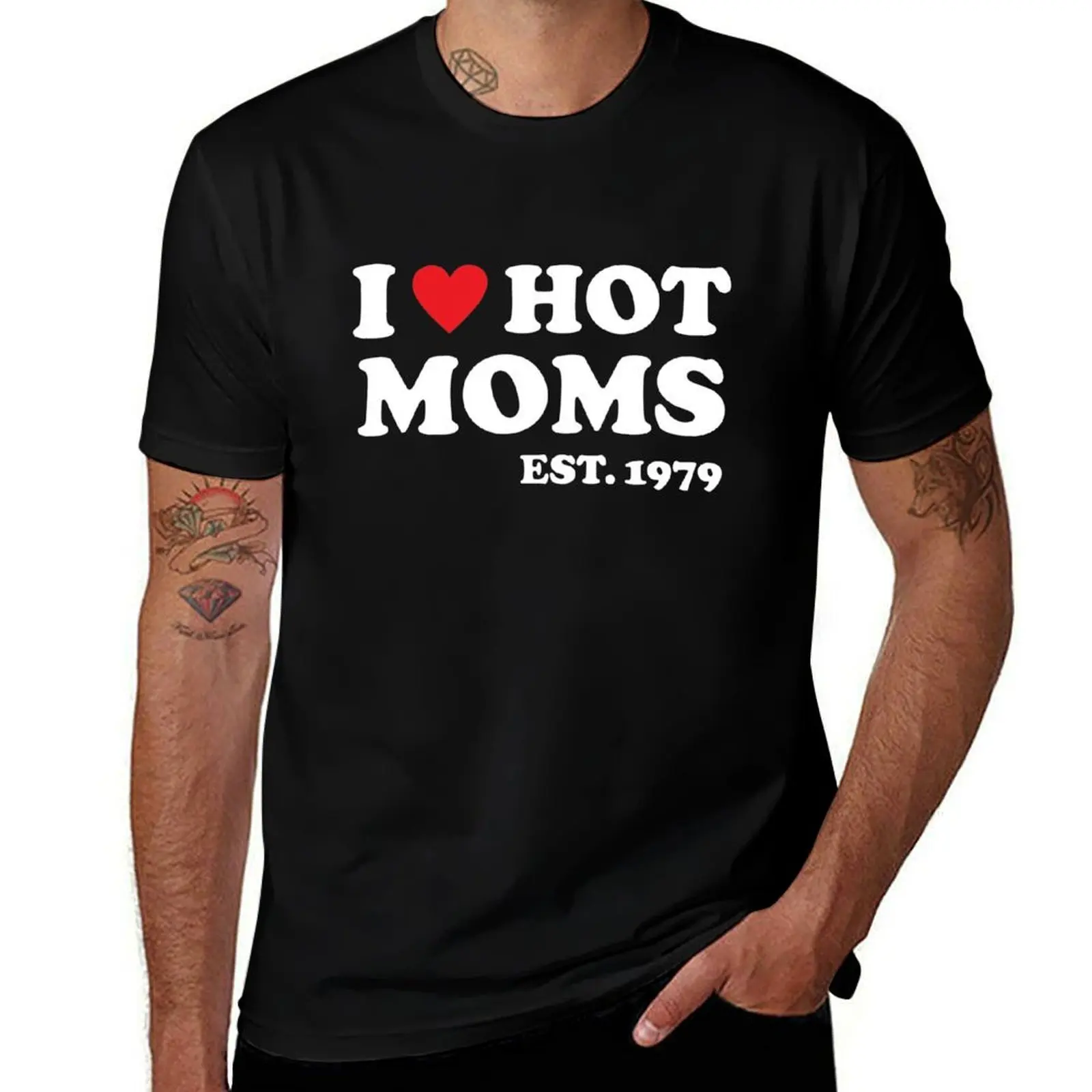 I Love Hot Moms Est 1979 42 Years Old T-Shirt Casual Trendy Streetwear Tee Shirt T-Shirt