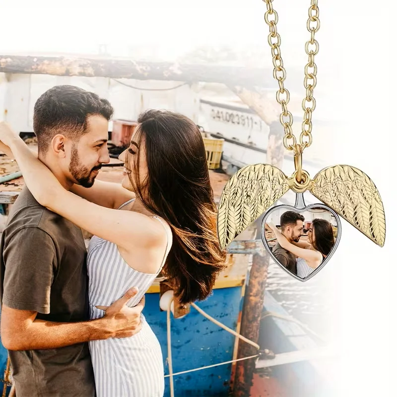 

Golden angel wing heart-shaped pendant necklace, custom photo pendant, personalized commemorative jewelry, Valentine's Day gift