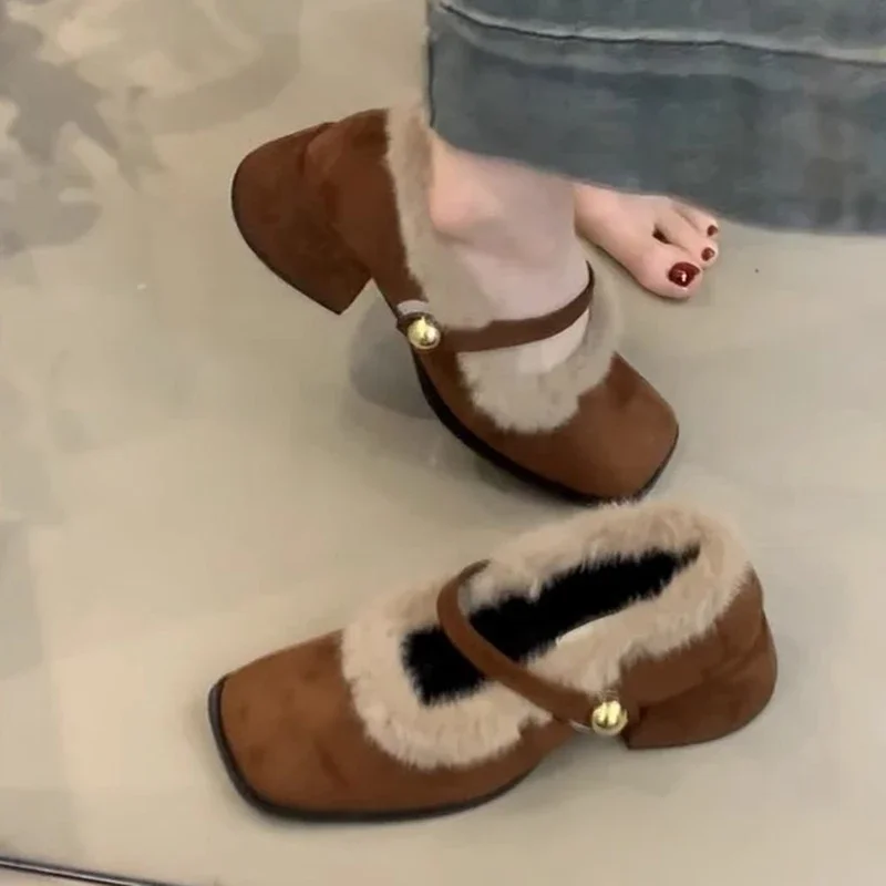 أحذية ماري جين الشتوية النسائية موضة الجلد المدبوغ كعب متوسط مضخات أفخم تو فو الفراء أحذية ريترو أنيقة للمرأة Zapatos Mujer