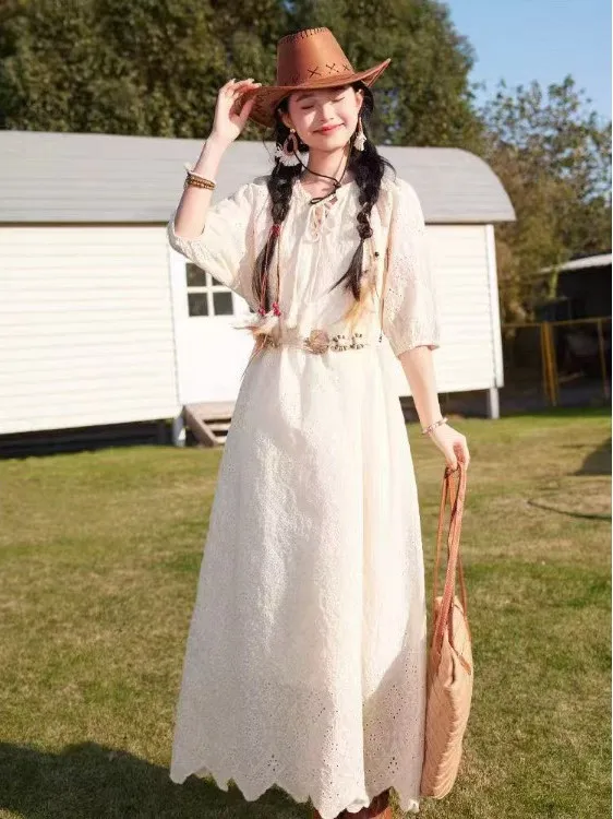 حذاء نسائي مطرز باللون الأحمر الوردي بحزام مجوف من Crt فضفاض وشرابة متدفقة وناعم ولطيف للتنقل عالي...