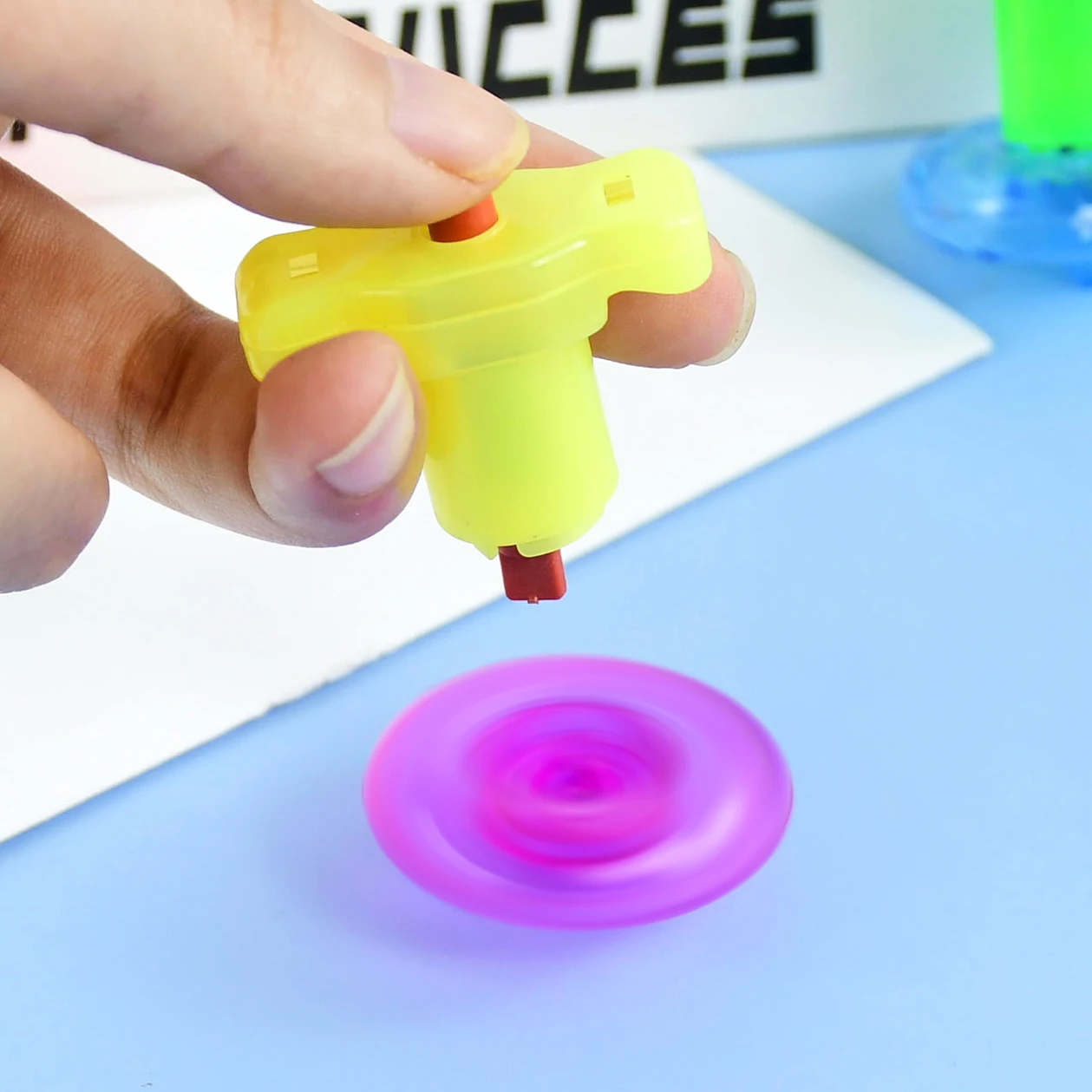 10pcs Mini Gyroscope Spinning Toys Color Torsion Speed Finger Spinning Tops For Kids Birthday Party Gifts Pinata Filler Rewards