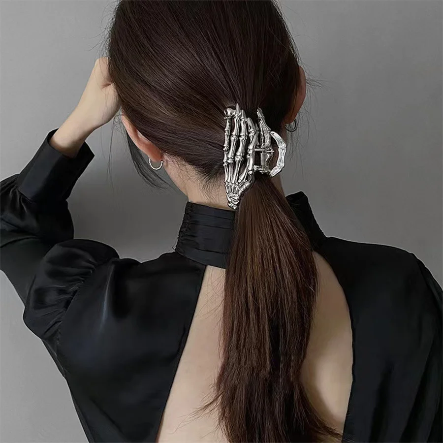 

Brand new Goth Punk Metal Skull Hand Hair Claws Hip Hop Unique Back of Head Skeleton Claw Hair Clips for Women Hair Accessories