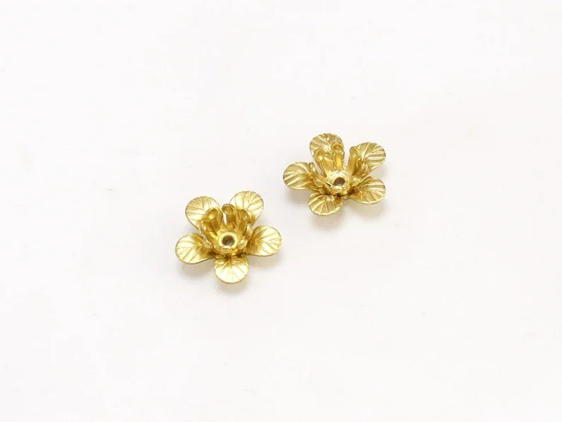 50pcs Floral End Caps, Brass Flower Base, Bead Caps, Rondelle Spacer Beads, 11x4.6mm, Brass Findings, DIY Jewelry making - R2151