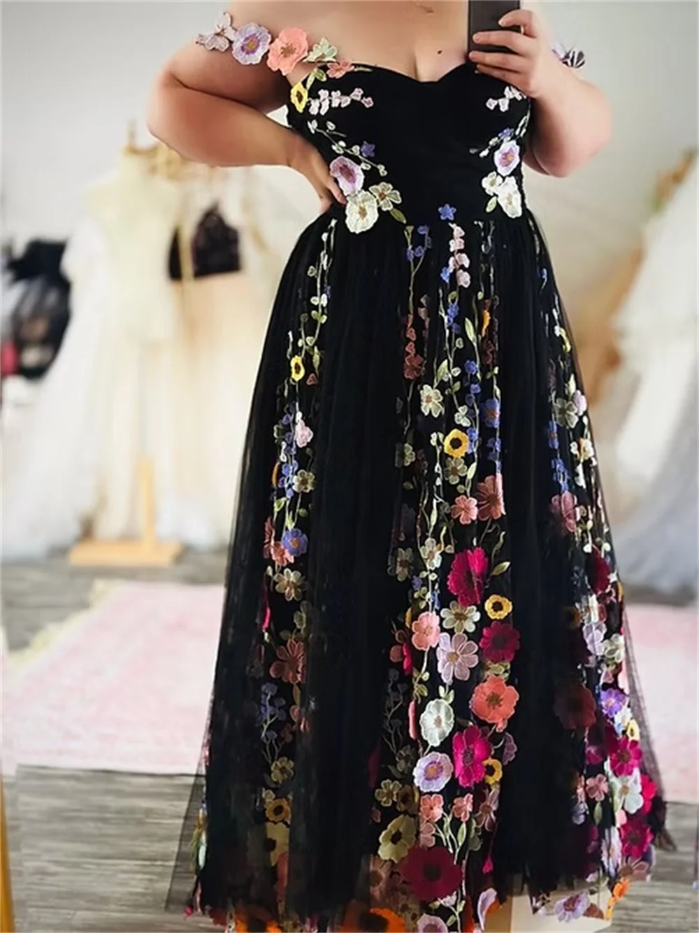 طوكيو مخصص الأسود الأزهار الأشرطة فستان الزفاف بلا أكمام زهرة ألف خط فستان زفاف أنيق 2025 الطابق طول ثوب زفاف