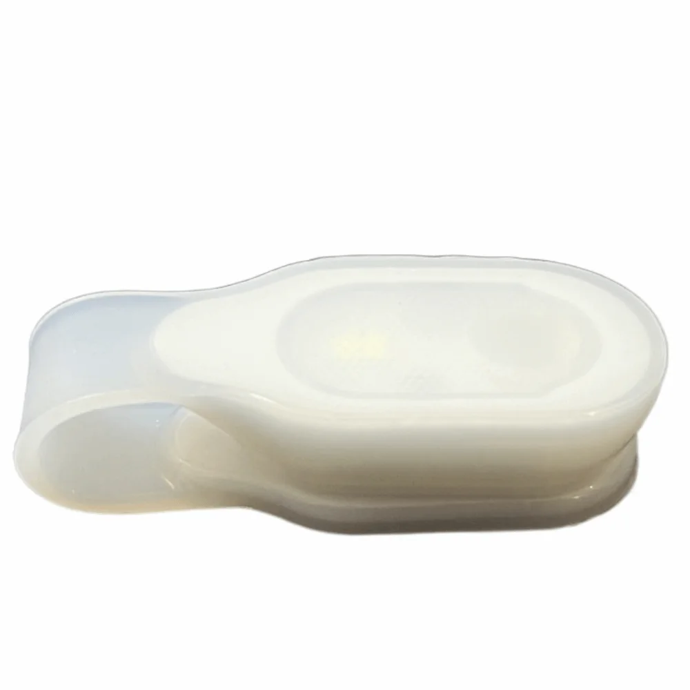 

Silicone Material Clip on Light Portable Waterproof Magnetic Collar Clip Durable Flashing Warning Light Night Safely