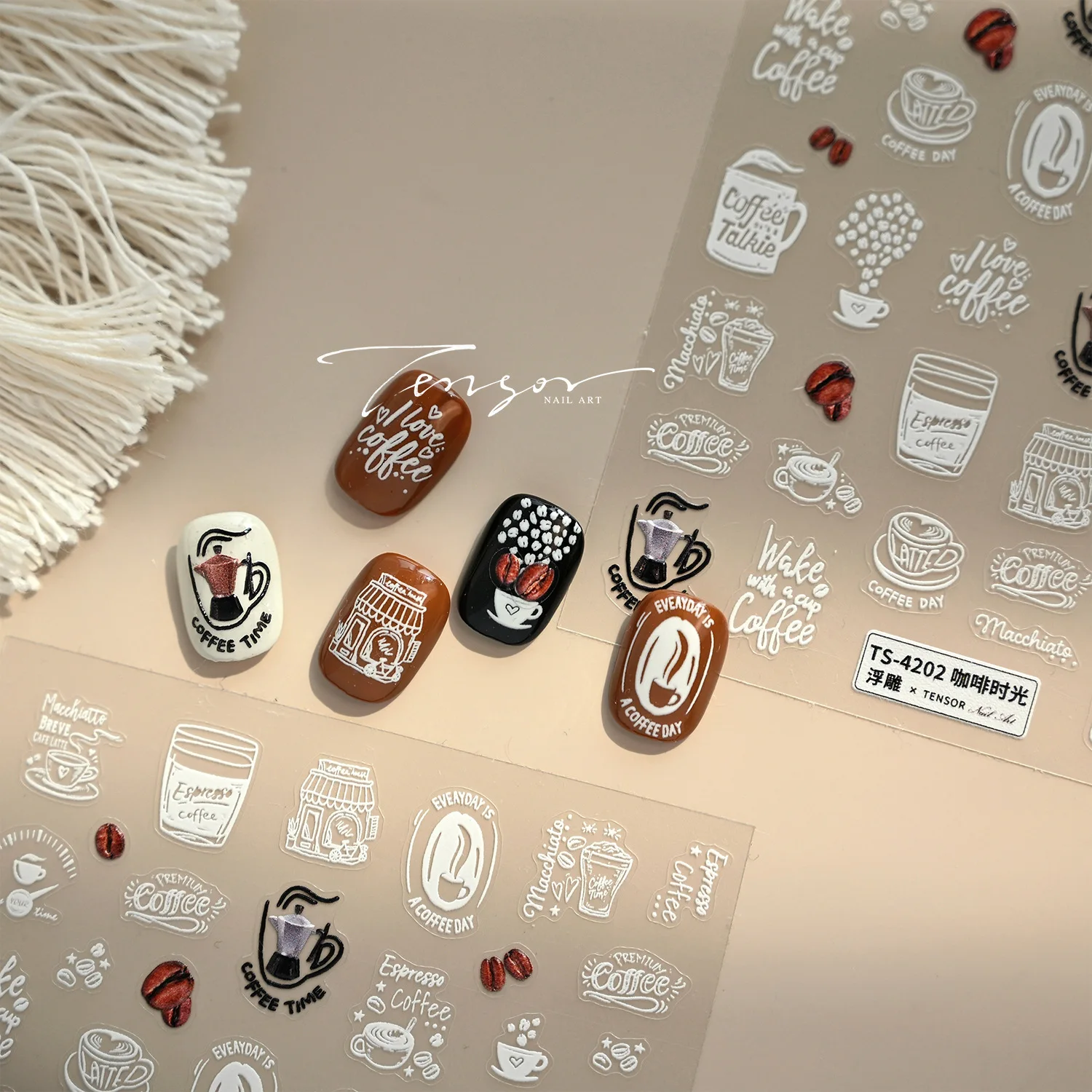 Chicchi di caffè marroni Tazza bianca Stella Bowknot Personaggio Cibo Pane Biscotti Dessert Forchetta Stripe Pizza Nail Art Sticker Decalcomania per manicure