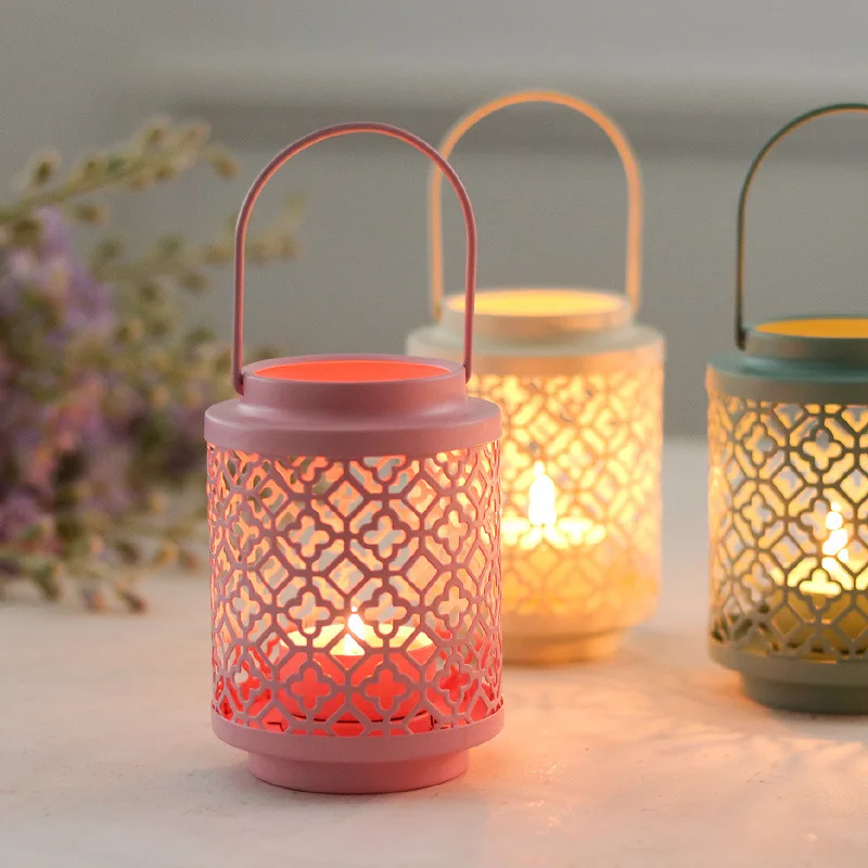 Retro Iron Art Hollow Out Candle Holder Lantern Candle Cup Chinese Style Ornaments Wedding Party Festival Candlestick