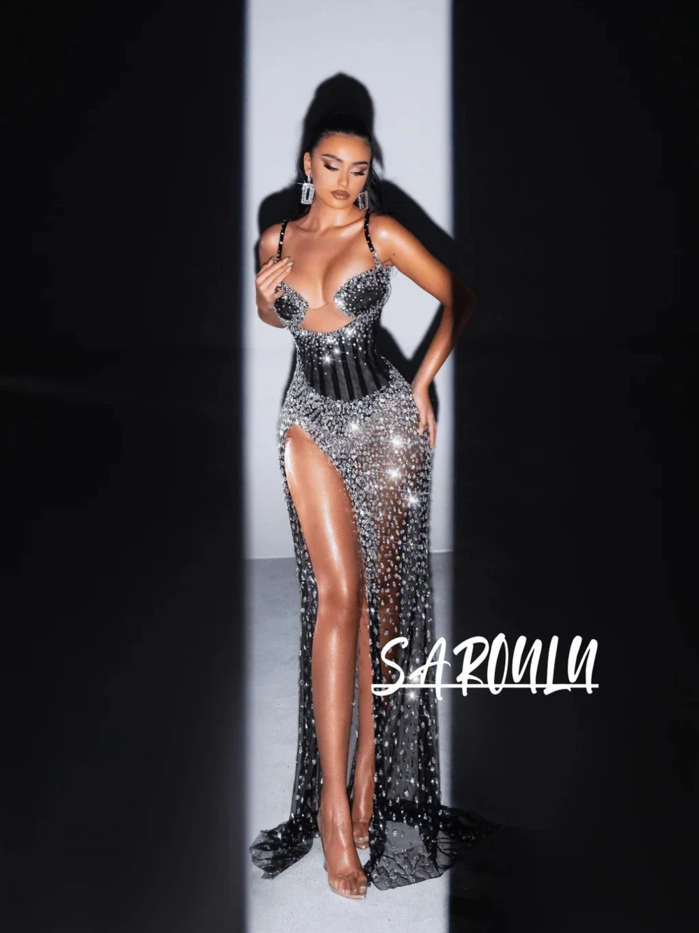 

Illusion Black Sheer Exquisite Rhinestones Evening Dress Sexy Thin Straps Bodycon Fit Galas Wear Customized Charming Prom Gown