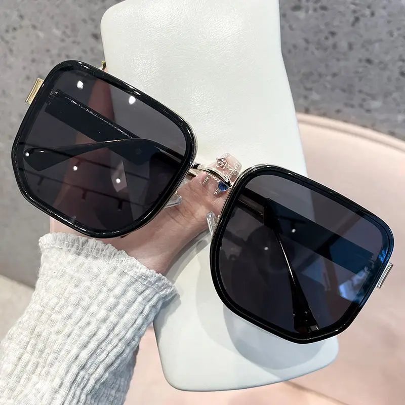 

New Vintage Square Sunglasses Woman Classic Brand Designer Sun Glasses Female Fashion Eyewear UV400 Oculos De Sol
