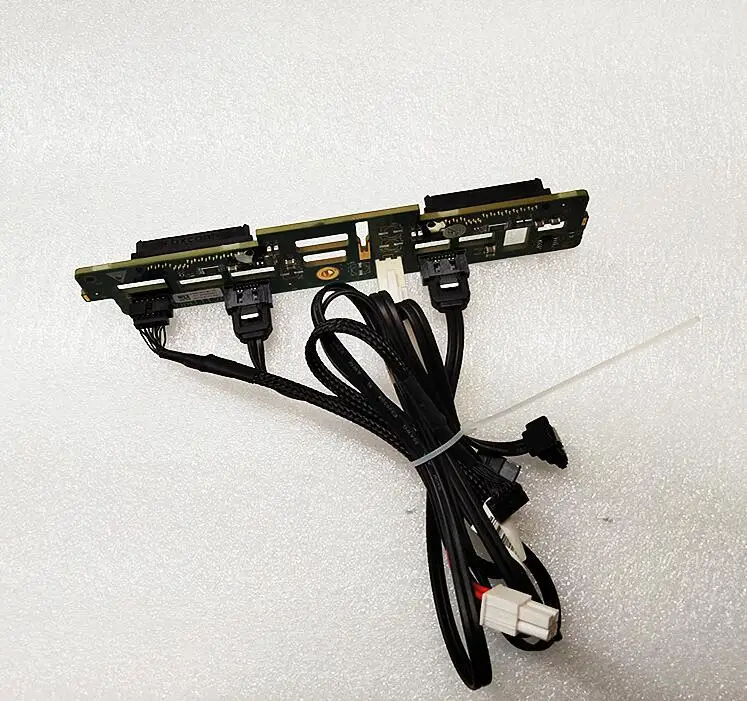 

RH2288HV2 2288V2 Server Installed a 2.5' hard disk backplane card