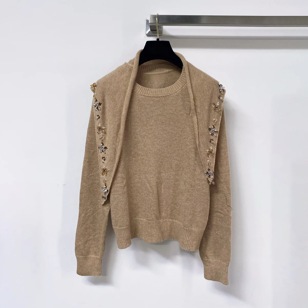 2026 high-quality women's clothing heavy industry nail bead shawl fake two-piece knitted sweater--2026010312