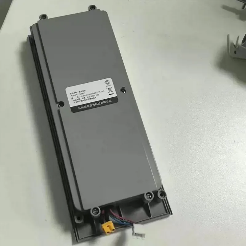 

100% оригинал 4000 мАч 28,8 В для беспроводного аккумулятора для мытья полов UWANT X200 X200-1