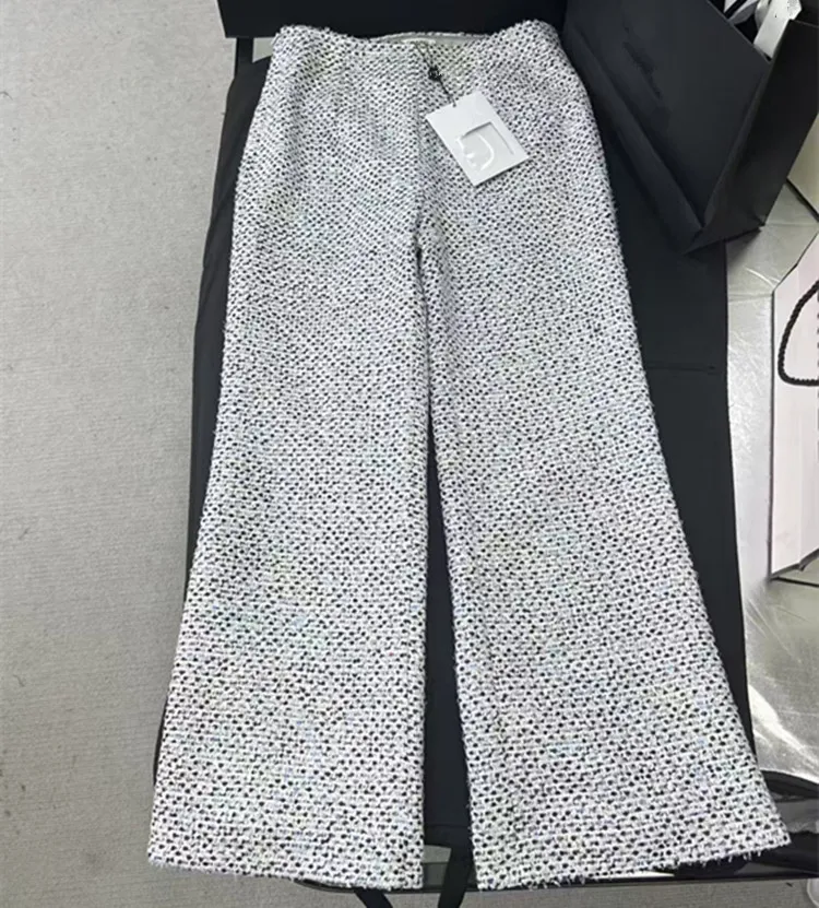 Dam Set Långärmad Paljett Tweed Byxor - usage example