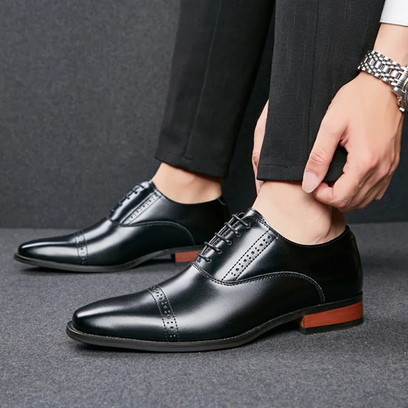 2024 Men's Genuine Soes New Britis Style Carved Lace Up Business Suit Tree Joint Gentleman's Single Soe  Men Flats мужская обувь