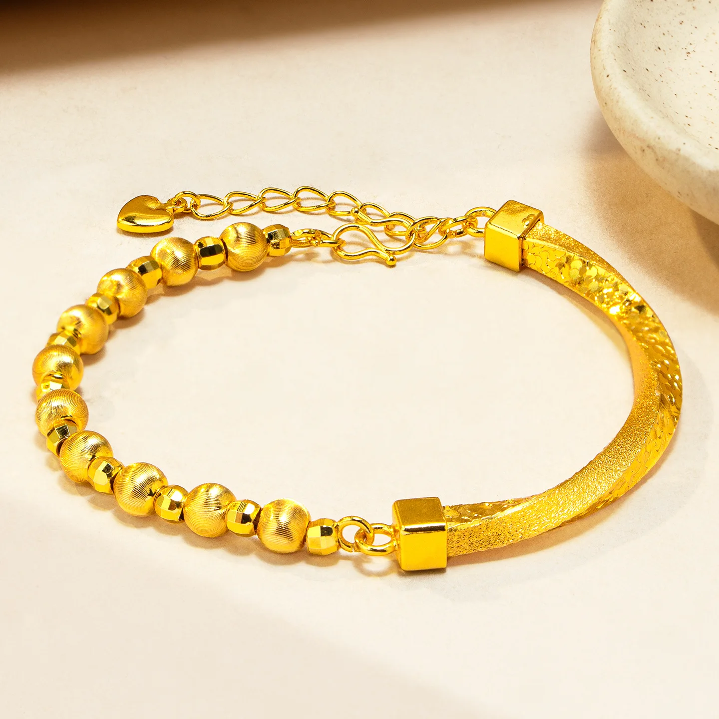 Fashion 18kt Gold Color Mobius Cat Eye Bracelet for Women Wedding Valentine's Day Birthday Jewelry Bangle Chain Gifts Not Fade