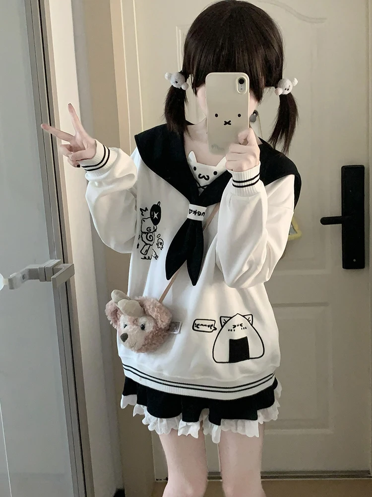 和風甘いかわいいネイビー襟プルオーバー秋の新女の子のかわいいプリントルーズ痩身カジュアルトップパーカートレーナー 2025