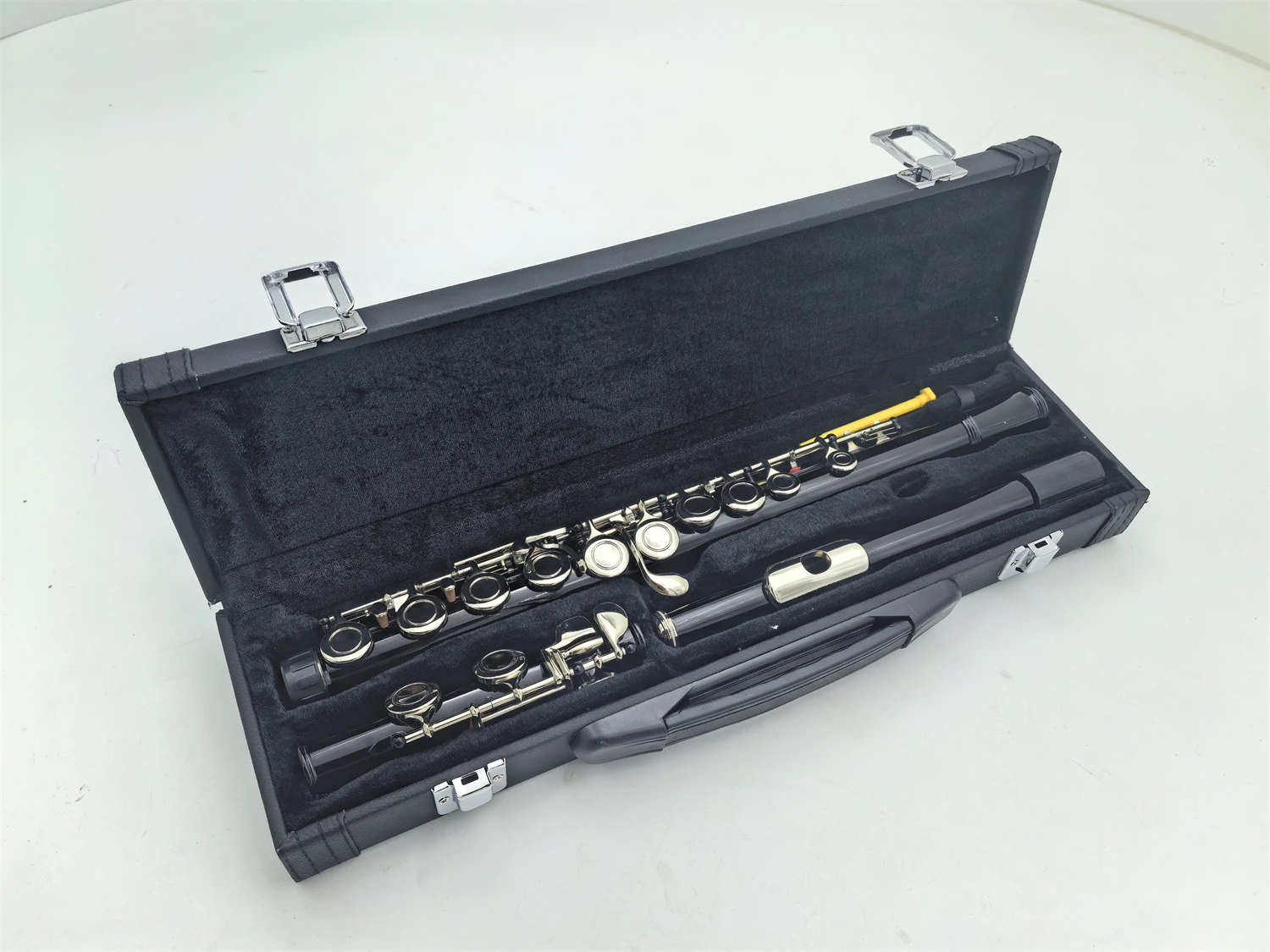 

Real Pictures C Tune Flute 16 Kesy Closed Holes Black Nickel Plated Professional Musical Instrument Witch Case Free Shipping