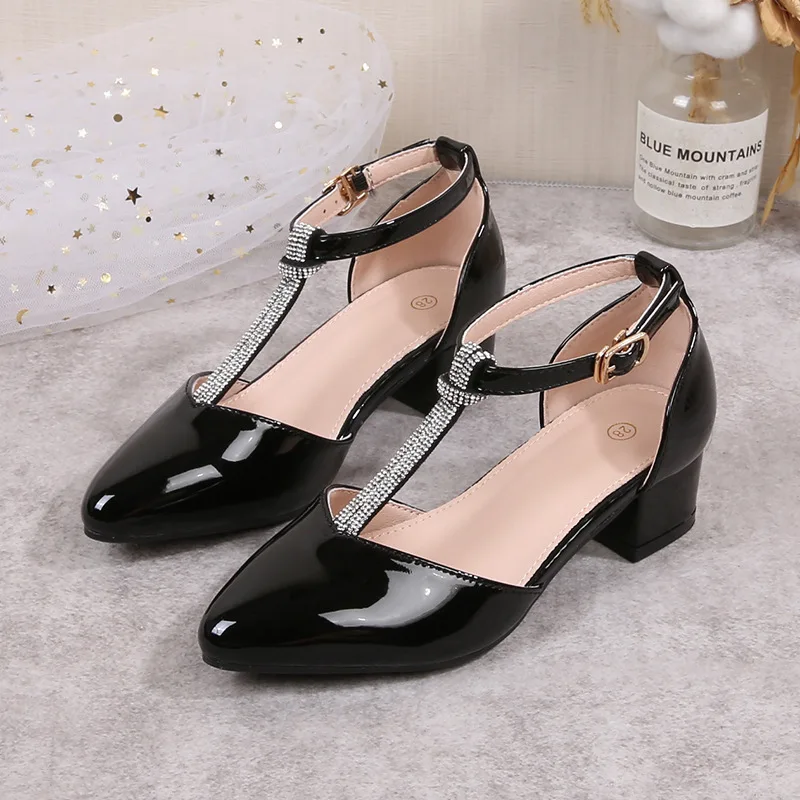 

Girls Clear Block Heel Sandals 2026 Summer Pointed Toe Rhinestone One Strap Heels Kids Non-Slip Sole for Prom Wedding Pageant