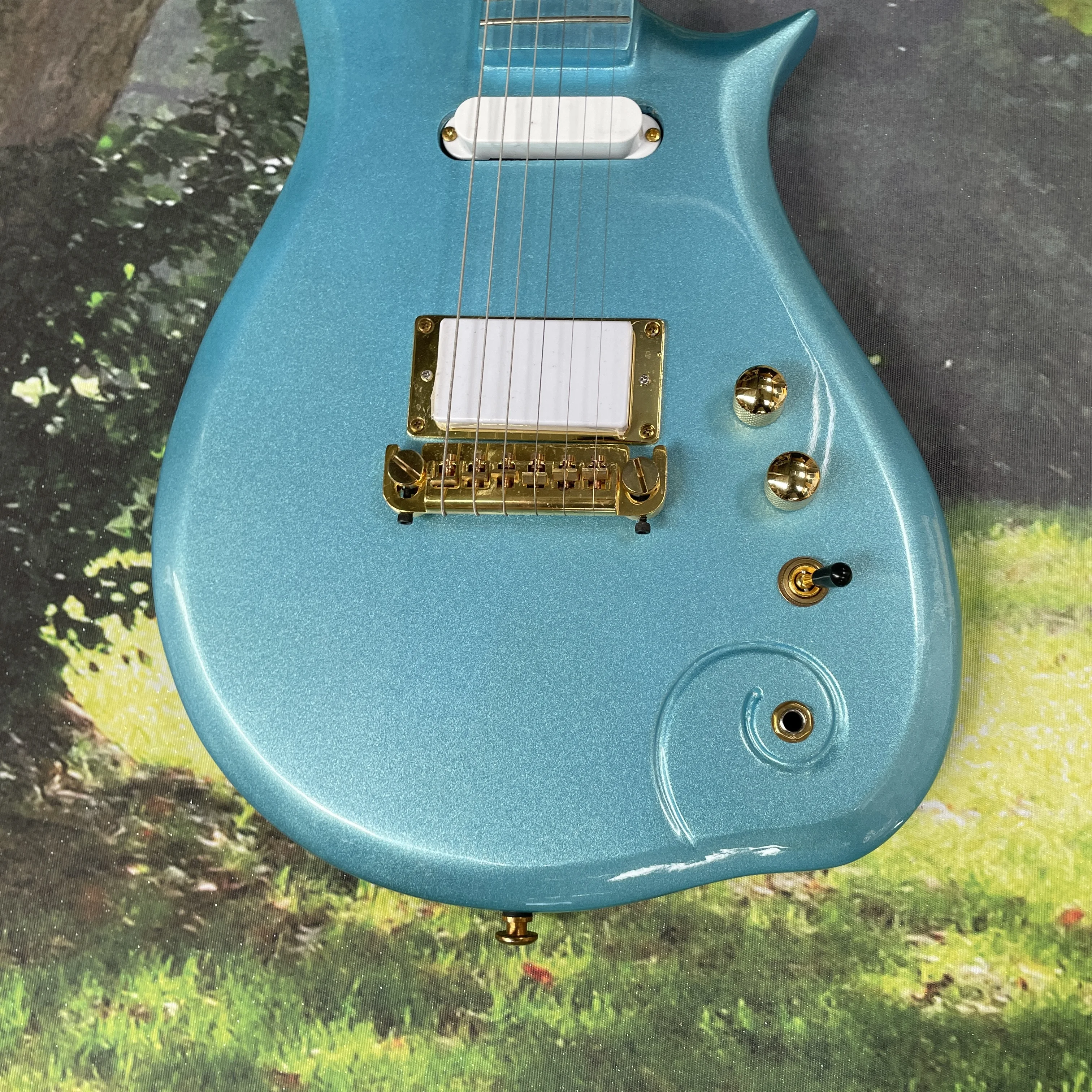 6-string electric guitar with mahogany body and multi-knob volume control guitars—ideal for personal use or as a gift guitarra