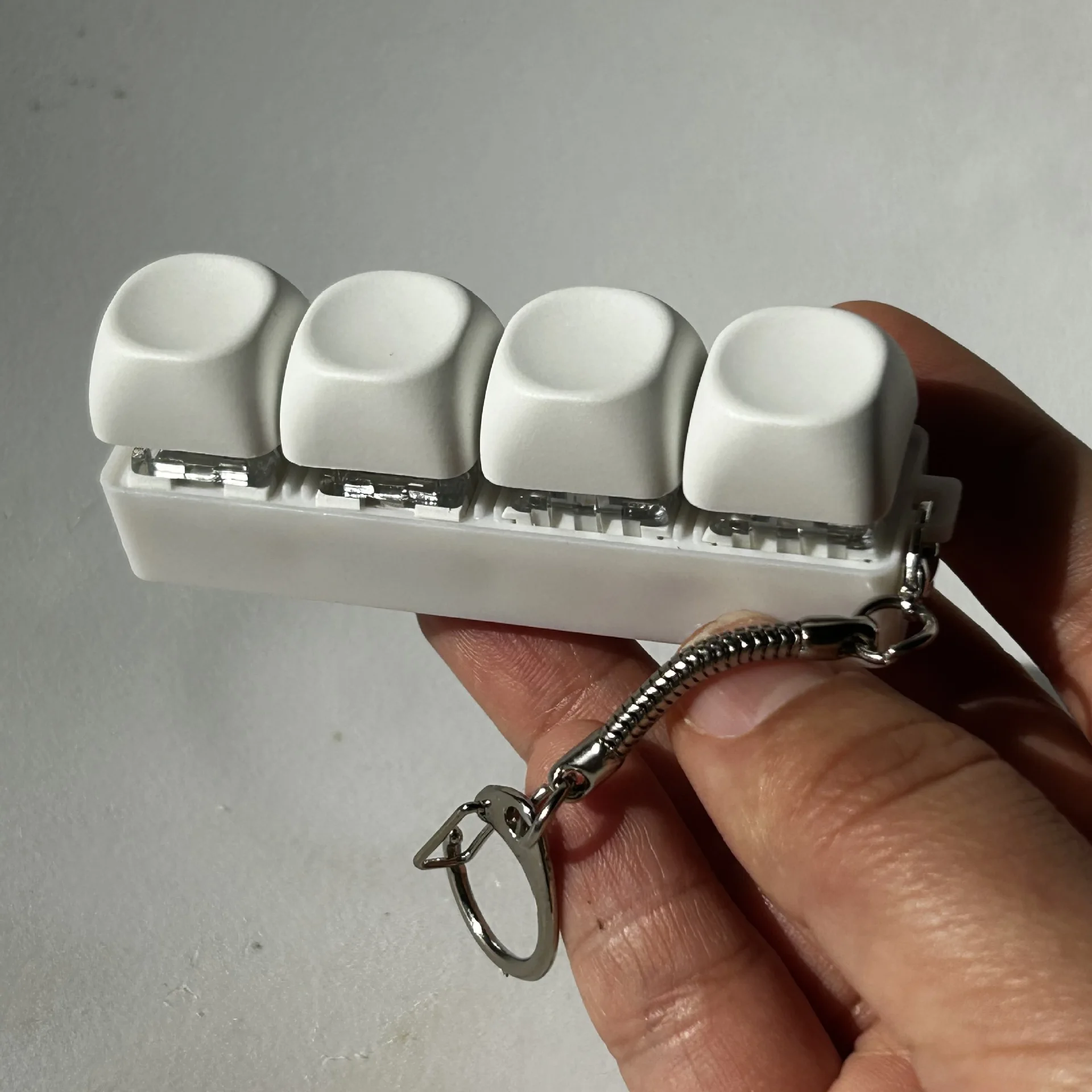 4/9-زر لوحة المفاتيح المفاتيح رمح اختبار لعبة تململ مع المؤثرات الصوتية حجم صغير سهلة الحمل لمسة مريحة