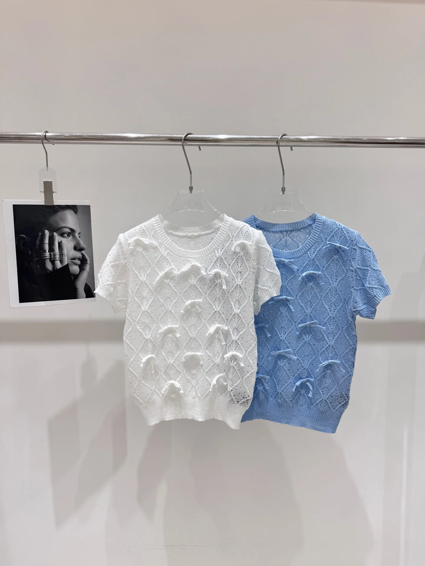 

VIBE Fashion Brand Summer New Hollow out Knot Knitted Top Women Short Sleeve Versatile Elegance Upper Body