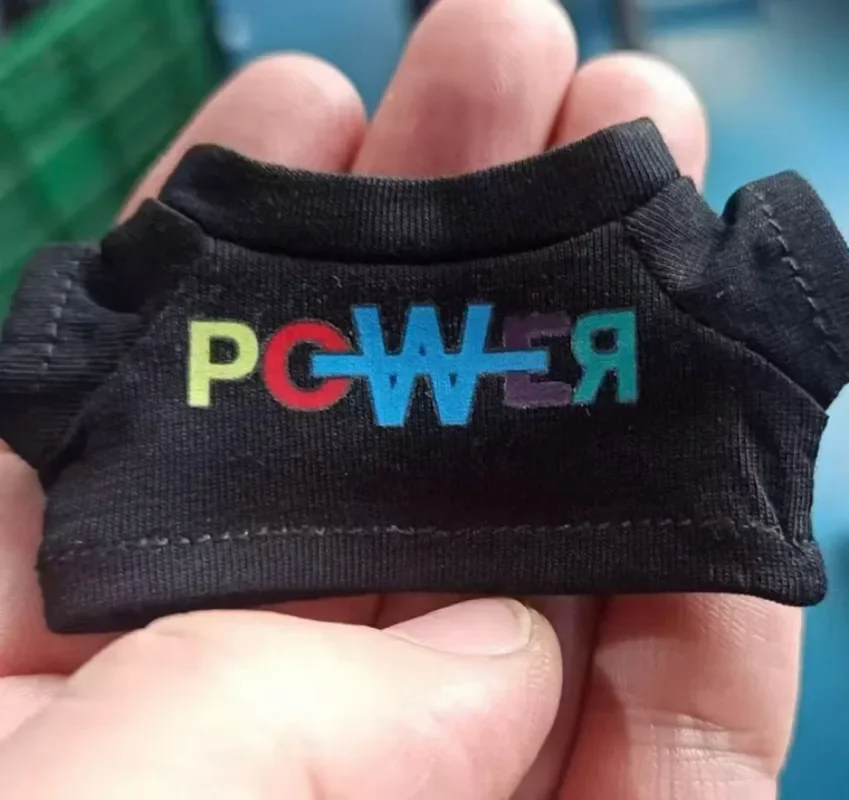 2025 الكورية موجة جديد G-DRAGON 10 سنتيمتر قوة قميص أسود القط الملابس موضة الاتجاه ملابس الحيوانات الأليفة مروحة دعم هدية بالجملة #5