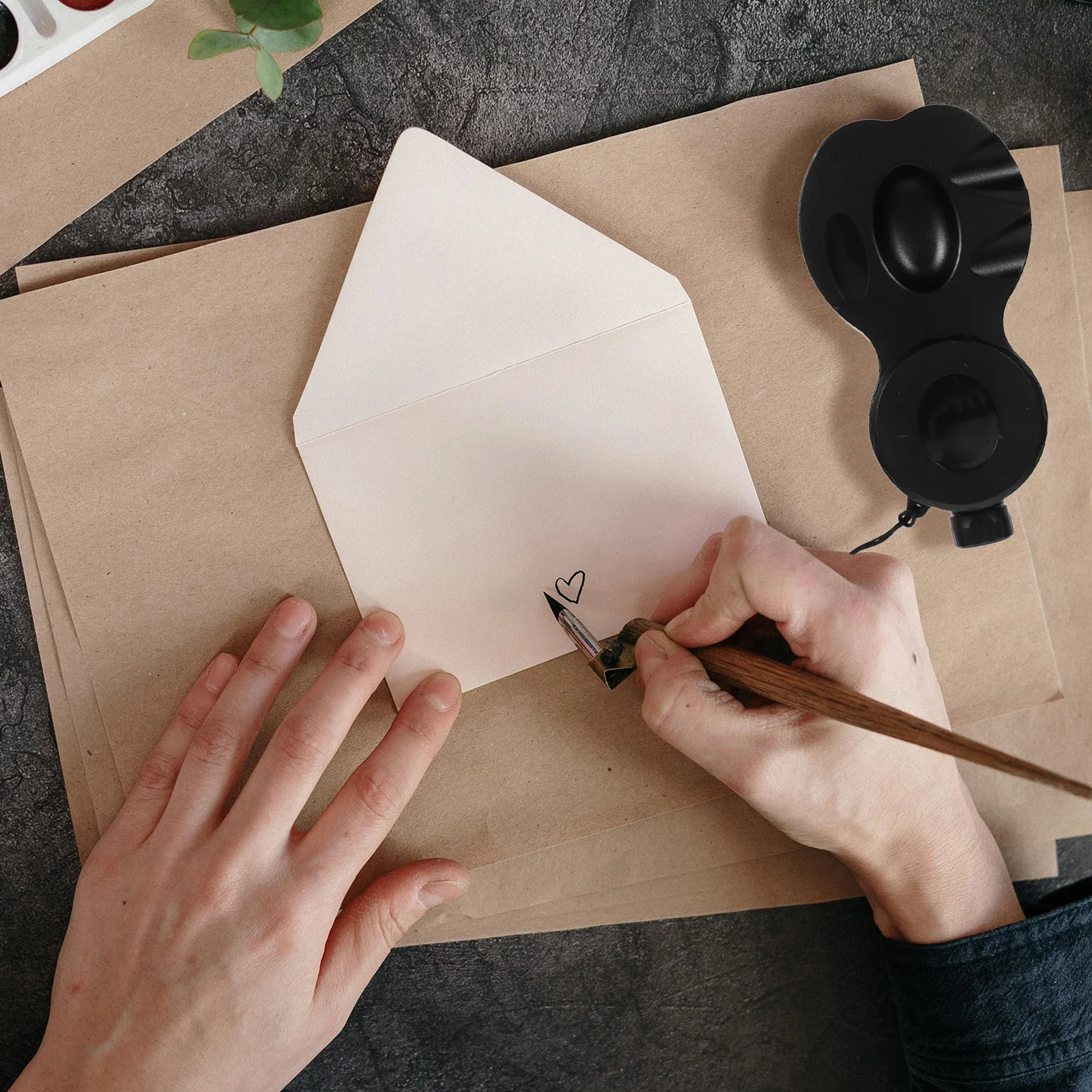 

Portable Chinese Calligraphy Inkstone with Cover Compact Ink Dish for Drawing Writing Practice Sealed Design Preserves Ink